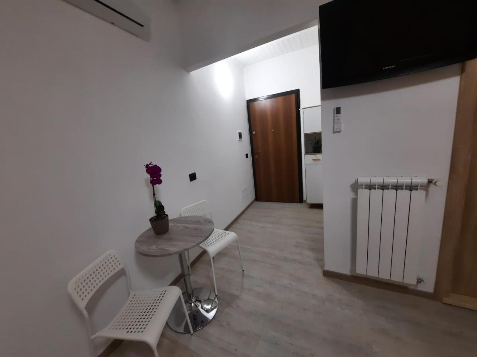 Appartamento Viccinella House Capranica Esterno foto