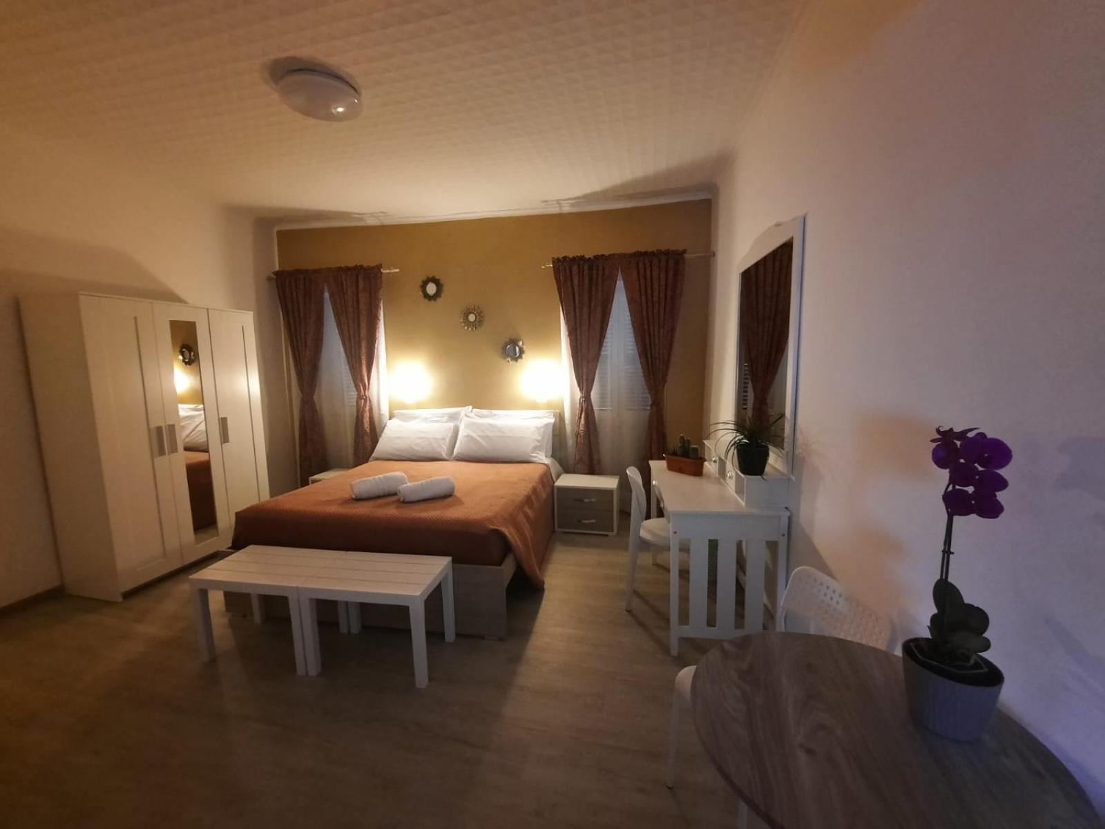 Appartamento Viccinella House Capranica Esterno foto